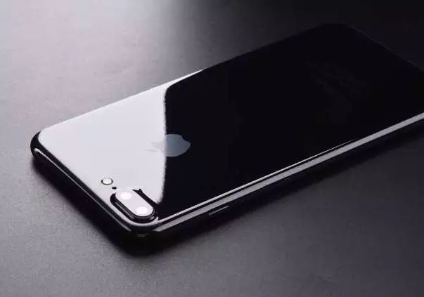 苹果xs是几代手机（从iPhone6S到XS一文全解）-12
