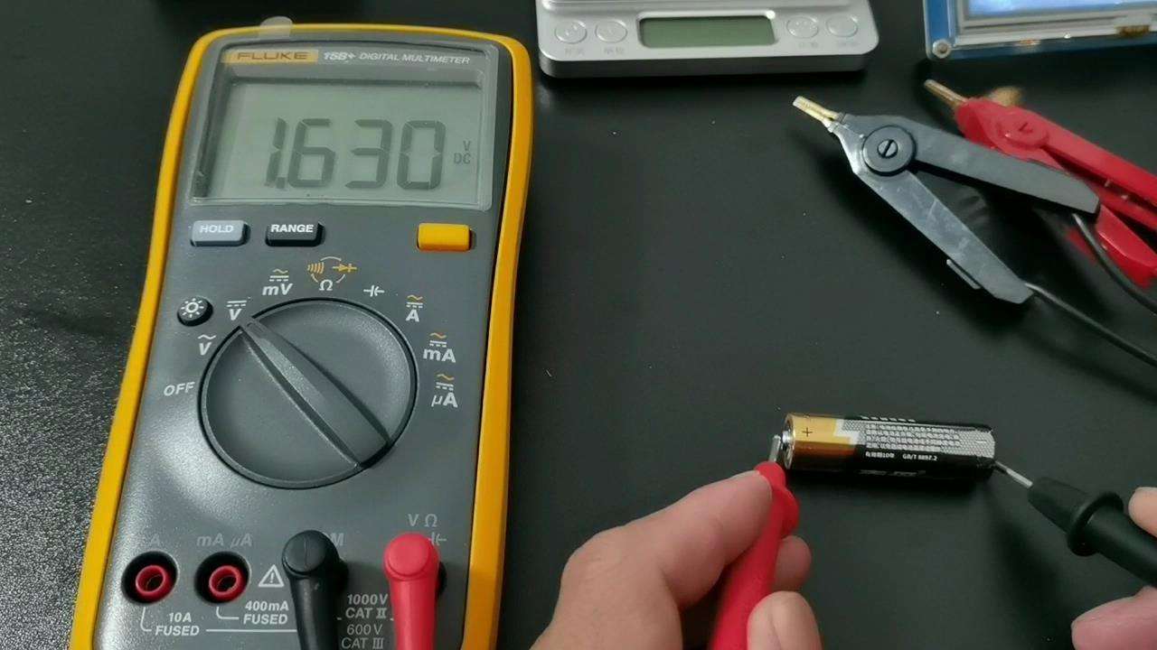 彩虹电池和南孚电池哪个耐用（彩虹电池和南孚电池耐用性真实评测分析）